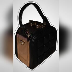 Elegant Black and Gold Women's Handbag
